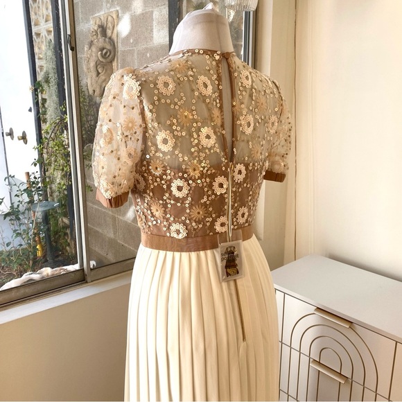 Self-Portrait “Flower Sequin Pleated Maxi Dress, Sz US 6 / UK 10, NWT - Perfect - Picture 12 of 16